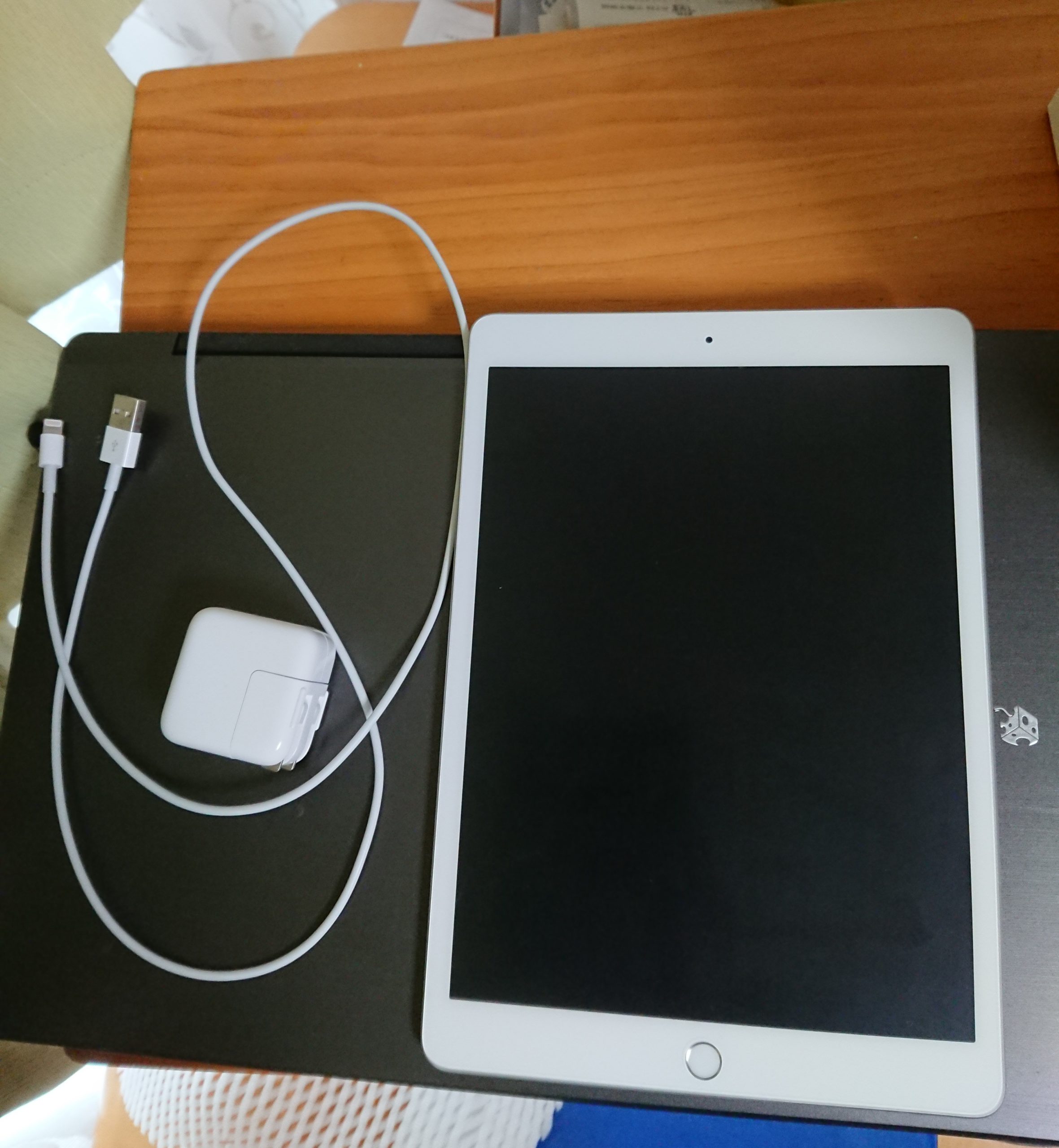 iPad10.2第7世代と付属品